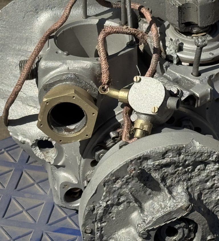 verschiedenste Materialen Motor